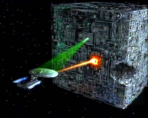 TNL004 - TNG Q Who - Worf tries to hit the Borg tractor beam emitter